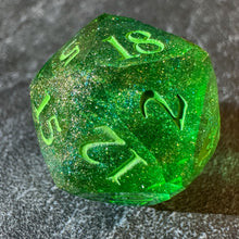 Load image into Gallery viewer, Glitterglade Starcut d20
