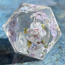 Load image into Gallery viewer, Twilight Briar d20
